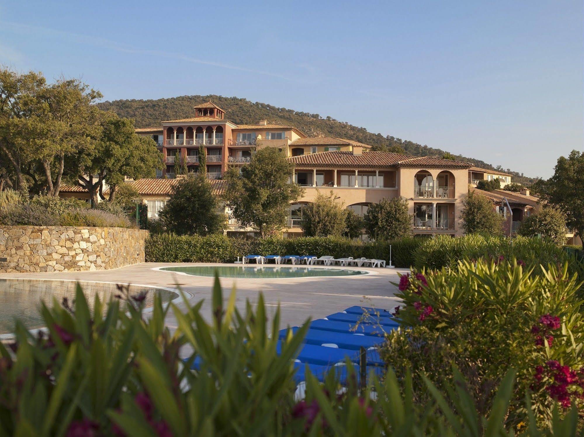 P&V Residence Le Hameau Des Issambrr Sainte-Maxime Bagian luar foto