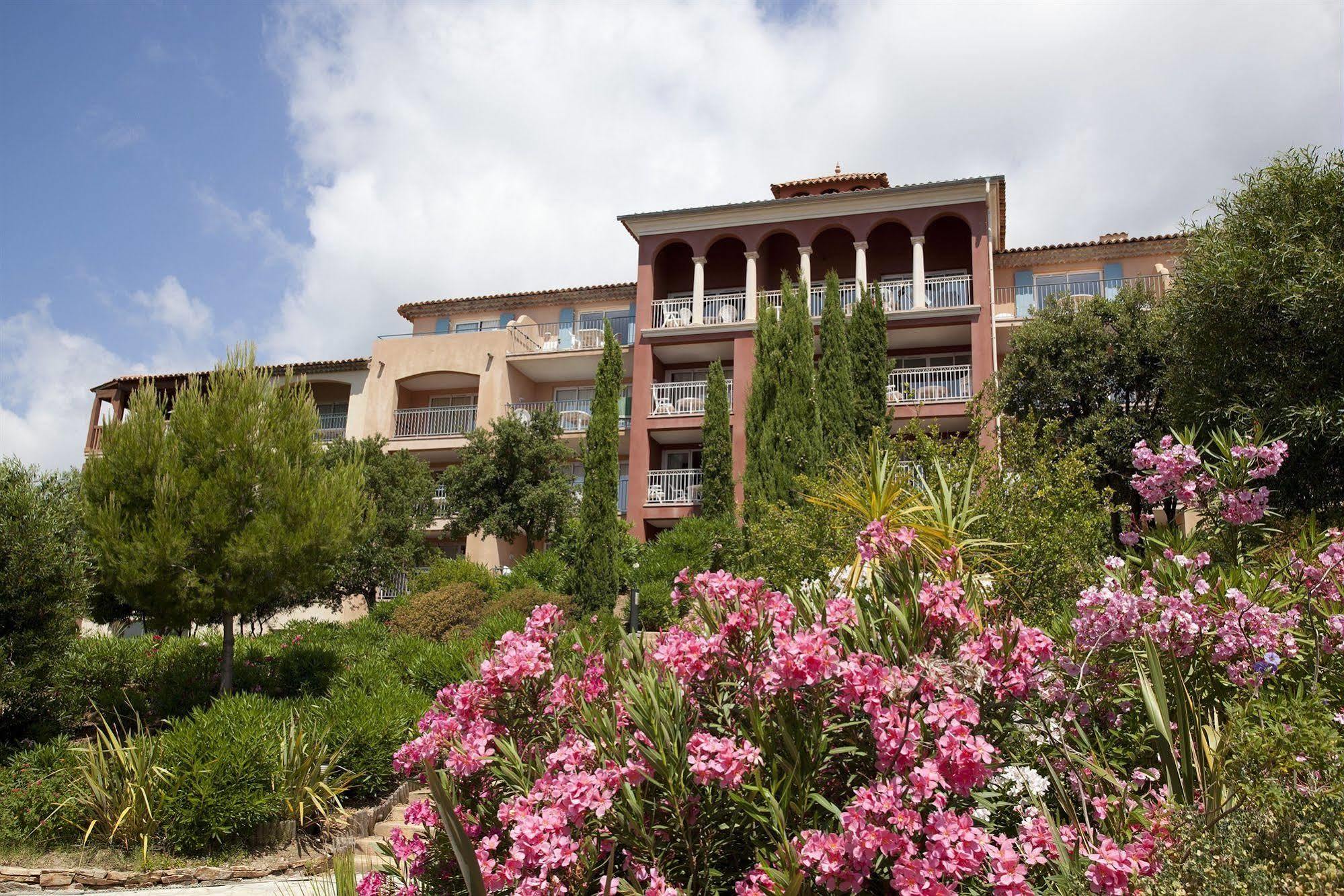 P&V Residence Le Hameau Des Issambrr Sainte-Maxime Bagian luar foto
