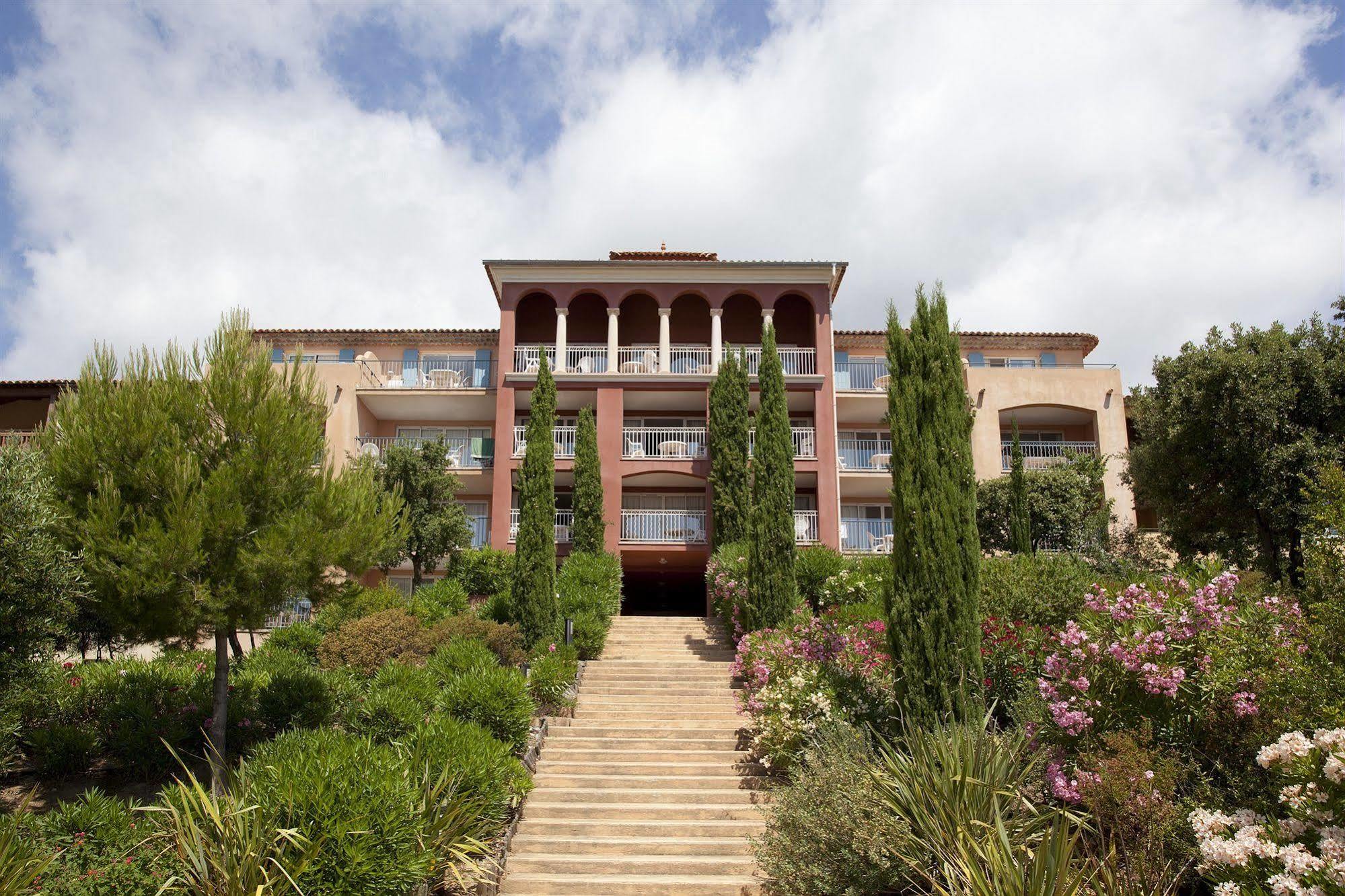 P&V Residence Le Hameau Des Issambrr Sainte-Maxime Bagian luar foto