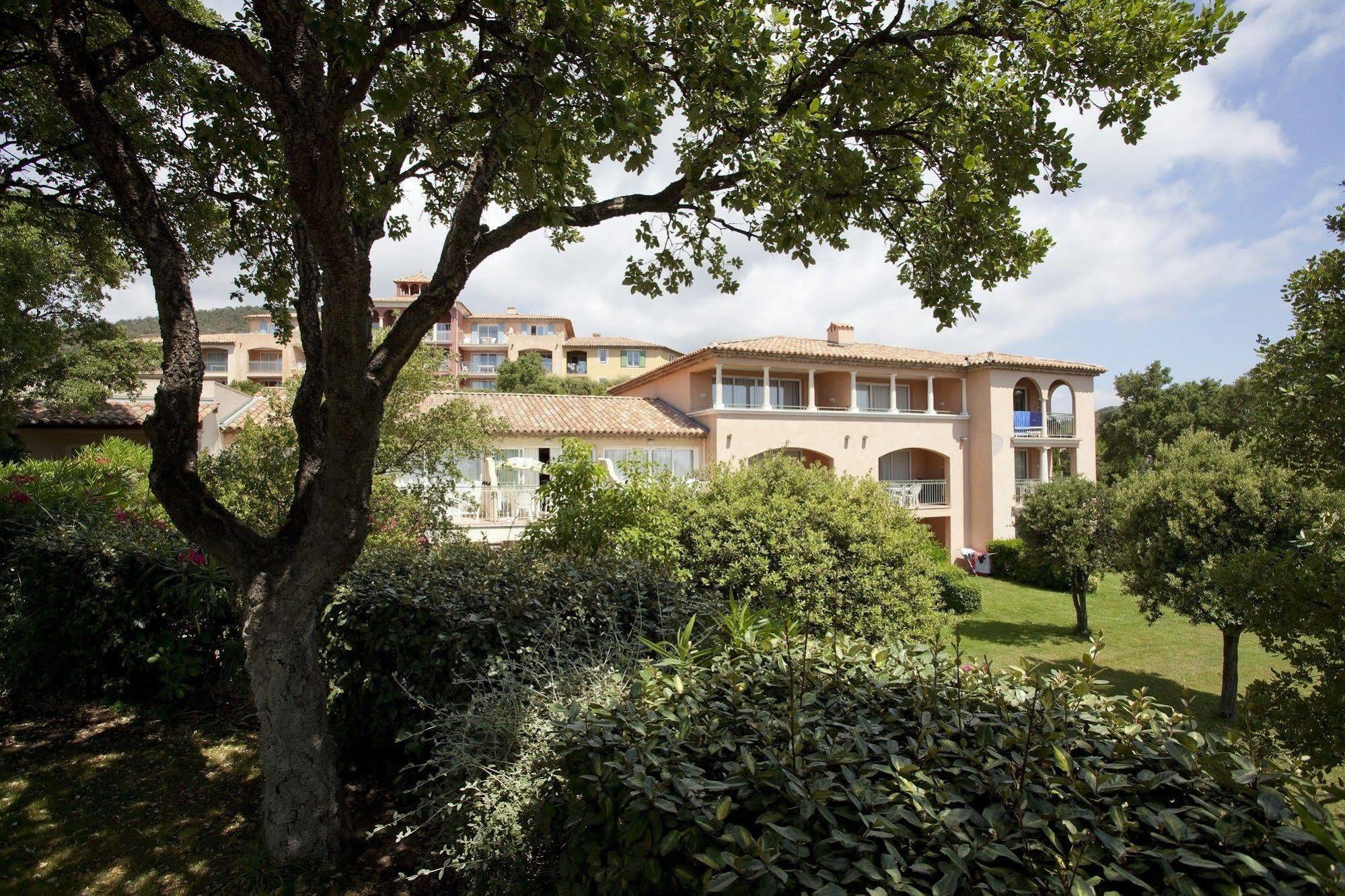 P&V Residence Le Hameau Des Issambrr Sainte-Maxime Bagian luar foto