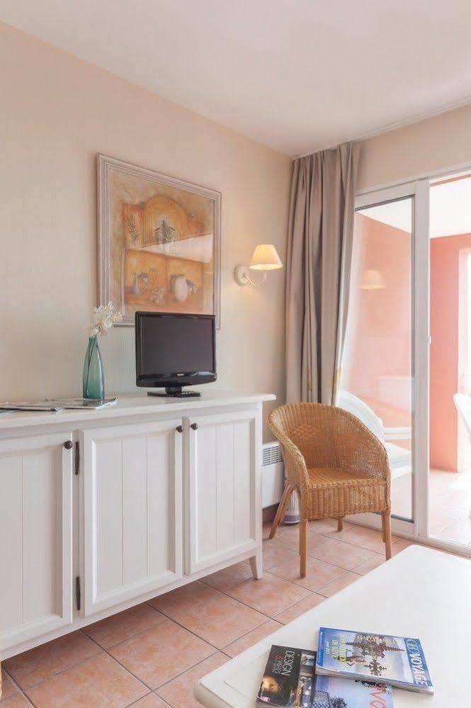P&V Residence Le Hameau Des Issambrr Sainte-Maxime Bagian luar foto