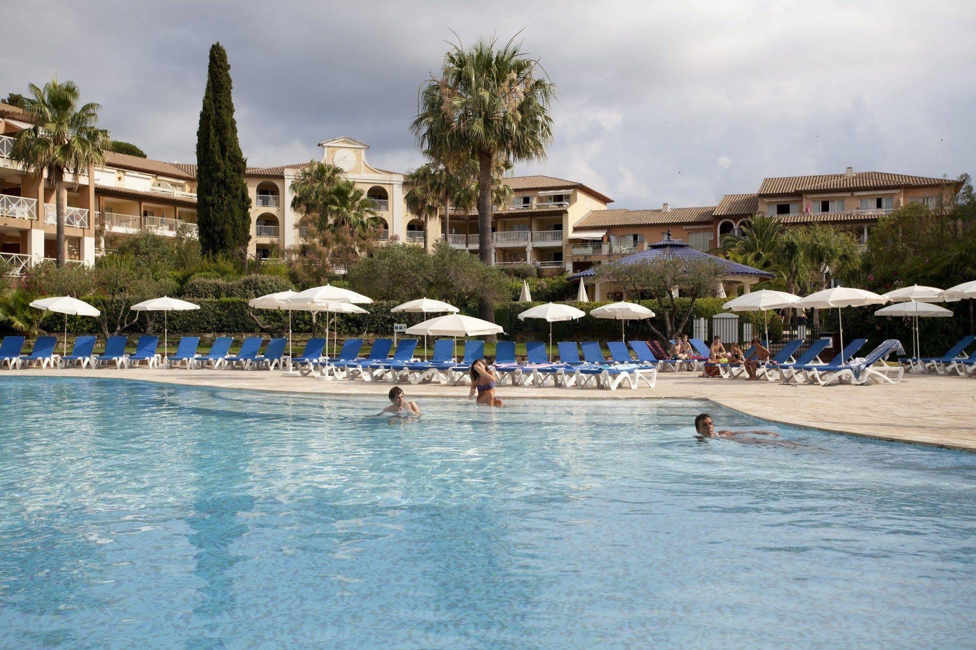 P&V Residence Le Hameau Des Issambrr Sainte-Maxime Bagian luar foto